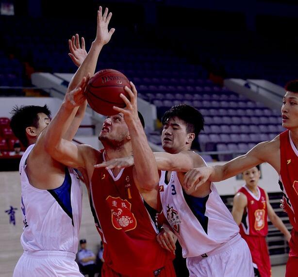 爱游戏APP-关于迈阿密热火训练开放日,清晨豪取连胜引欢呼,CBA季后赛在即,纪律约束更严格的信息