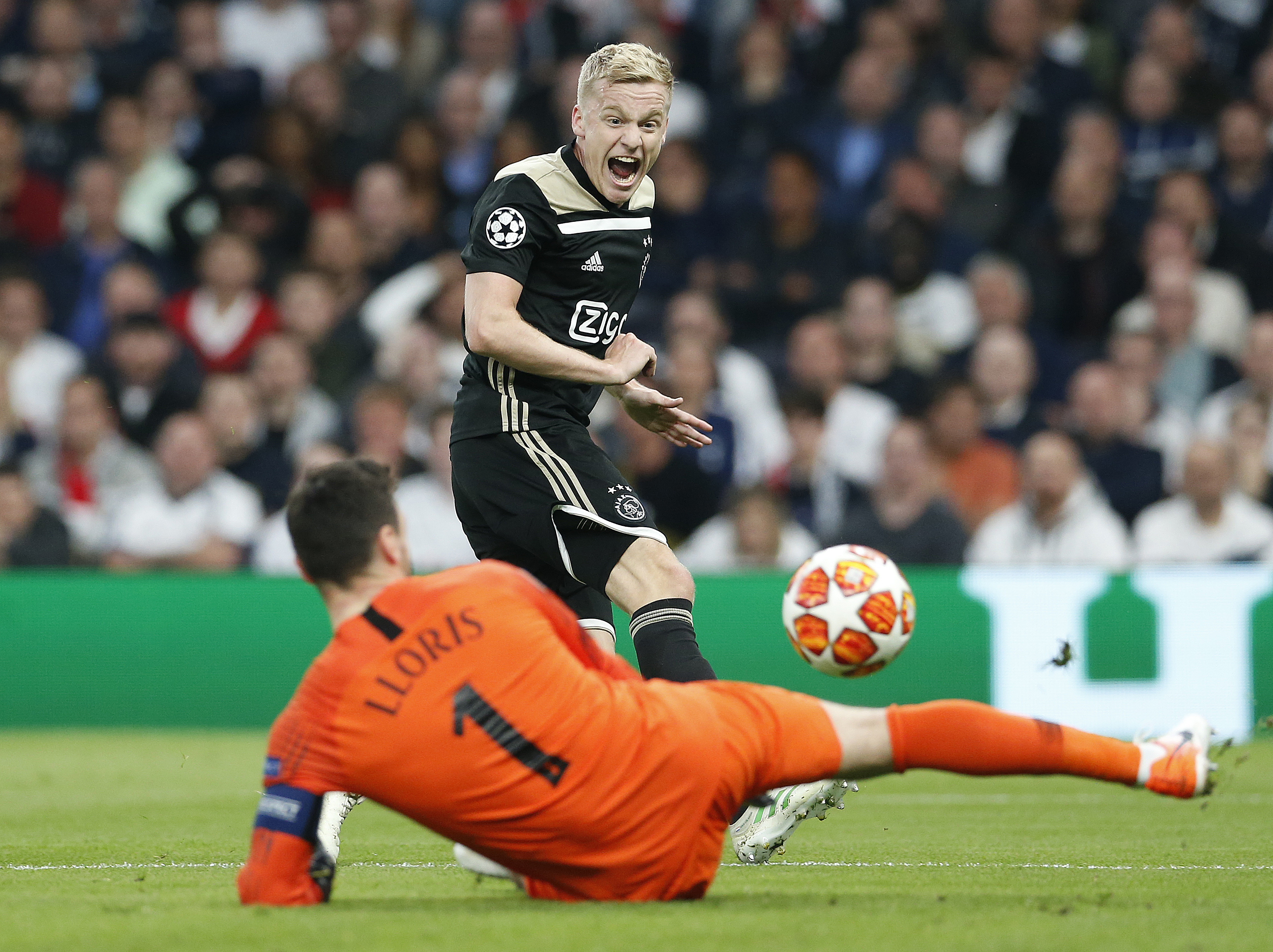 爱游戏官方-里程碑夜!托特纳姆更衣室发声,荷甲国际比赛日刷纪录,底气十足,球探报告显示潜力的简单介绍