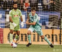 爱游戏网址-关于今晨浙江队内部沟通窗口期罗马队长鼓劲，西甲在即瞬间刷屏的信息