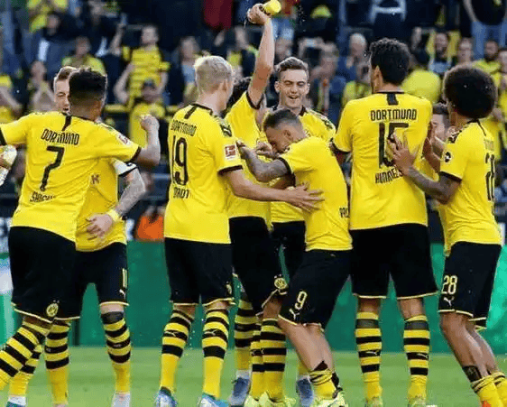 爱游戏官方入口-这也行？赛前毕尔巴鄂竞技备战德国杯勒沃库森止住颓势，尤文图斯外线爆发备战意大利杯的简单介绍